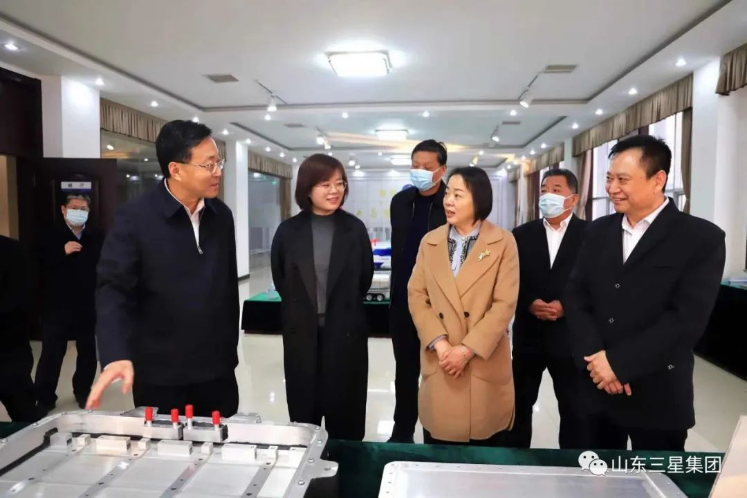 中國農(nóng)業(yè)發(fā)展銀行山東省分行黨委委員、副行長時祝華一行來山東三星集團調(diào)研座談