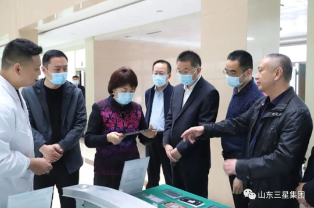 省宏觀經(jīng)濟(jì)研究院黨委書記、院長(zhǎng)張中英一行來(lái)山東三星集團(tuán)調(diào)研